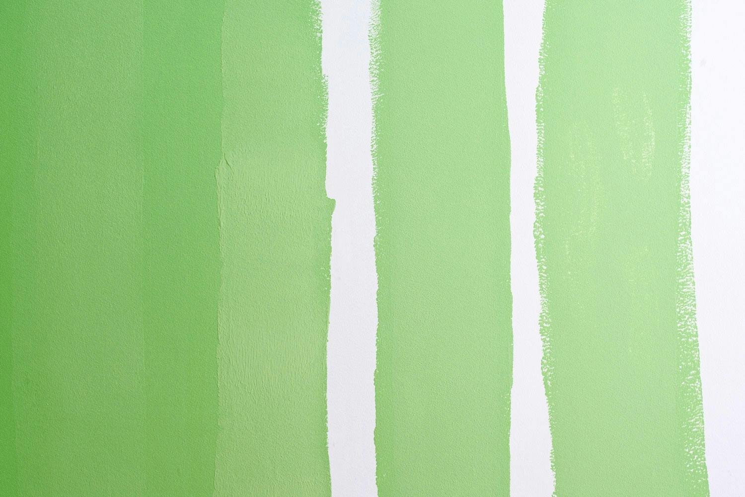 Undgå helligdage ved maling af væg Male en væg i stuen uden helligdage